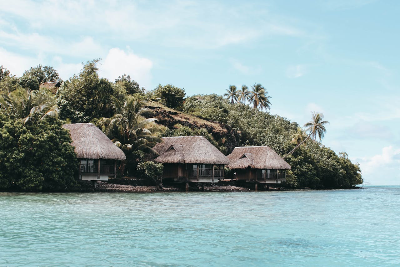 Some small cottages on the ocean side
