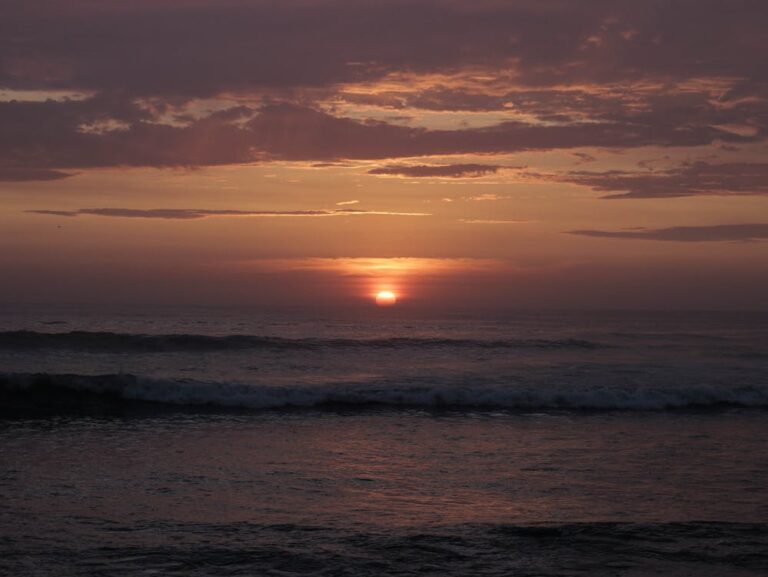 Waves breaking at Huanchaco