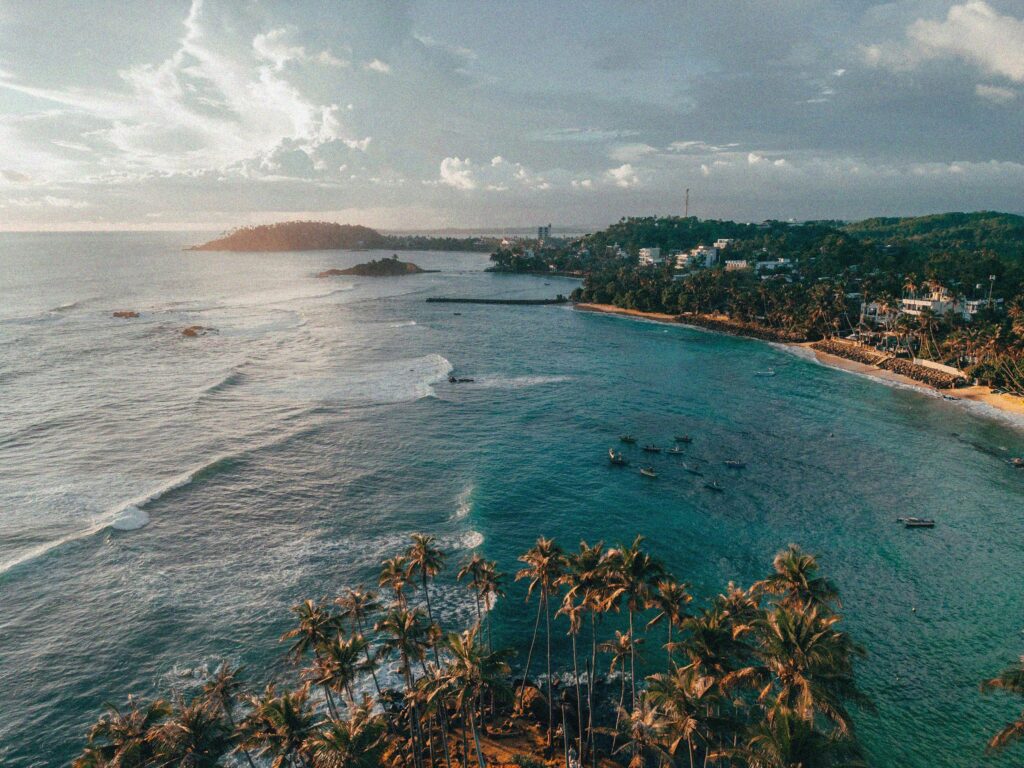 A birds-eye view of Mirrisa.