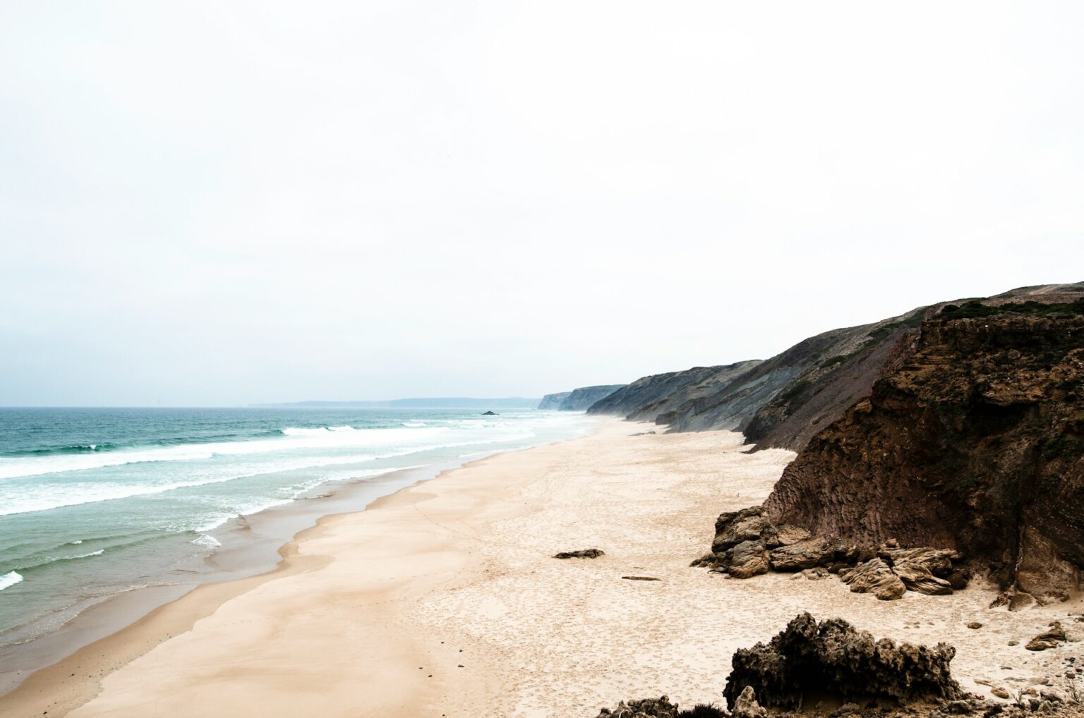 A beautiful shot of Bordeira Beach a little bit south of Vale Figueiras.
