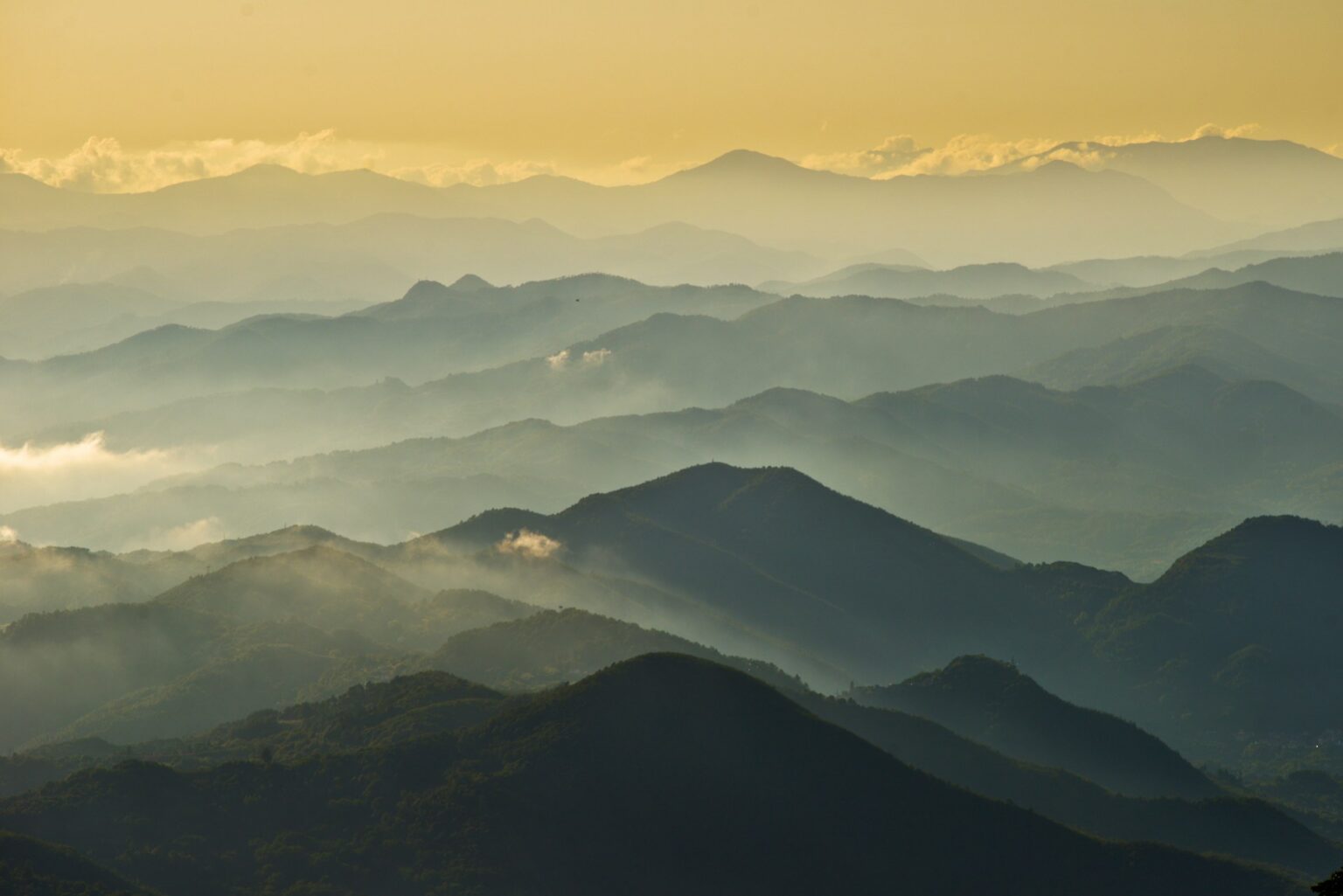 A gorgeous shot of Apuan Alps from the mountain tops.