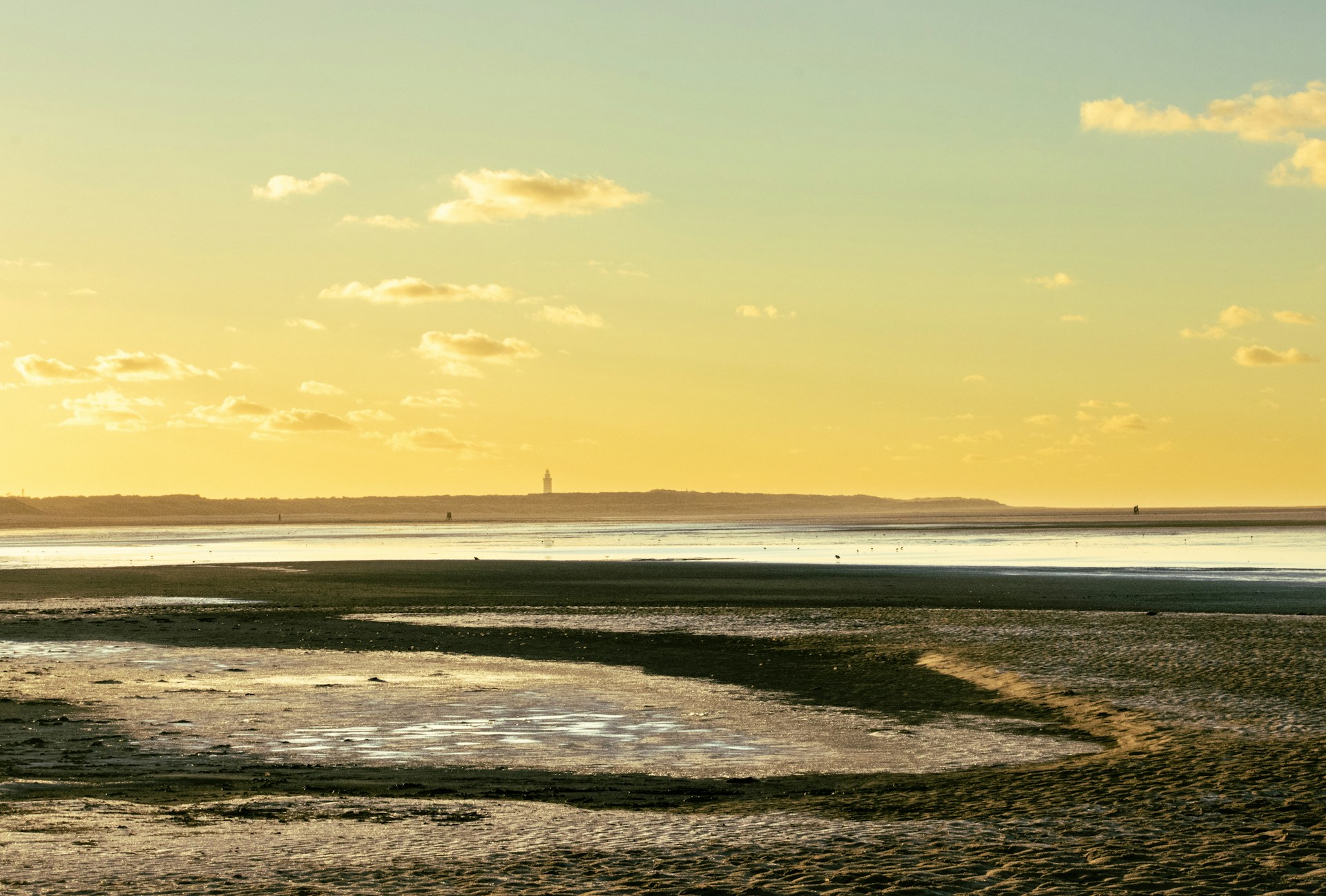 A nice sunset setting over Ouddorp beach.